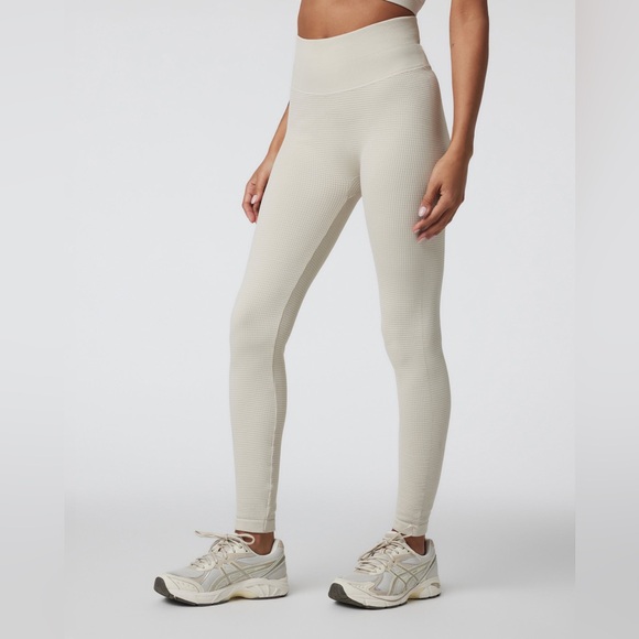Vuori Pants - Vuori Cream High-Waist Ribbed Leggings NWT
